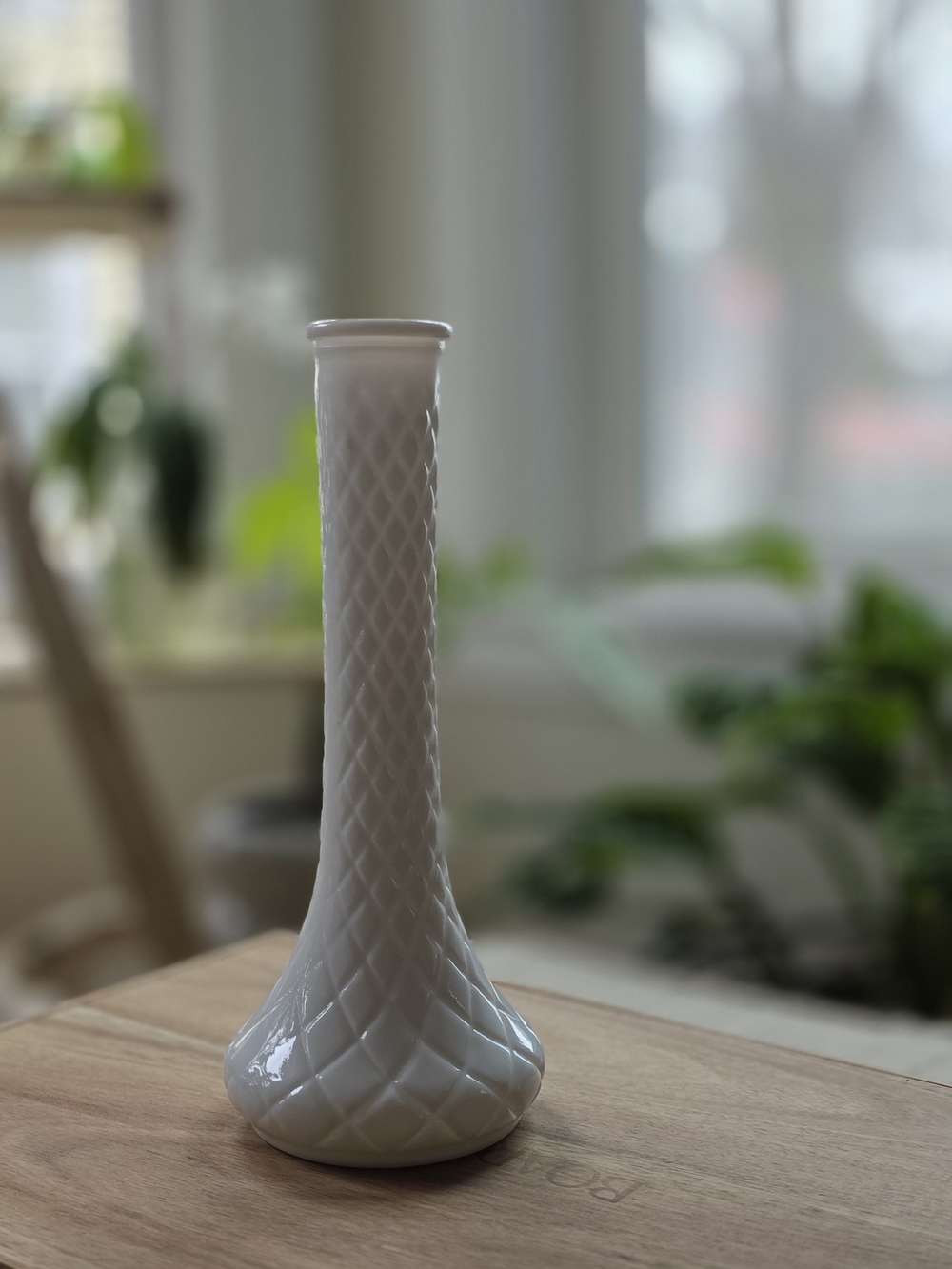 Vintage‎ Hoosier Milk Glass Bud Vase